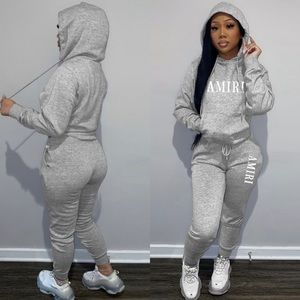 PLEASE NOTE this is a replica! it is NOT AUTHENTIC !! That’s why price is cheap.